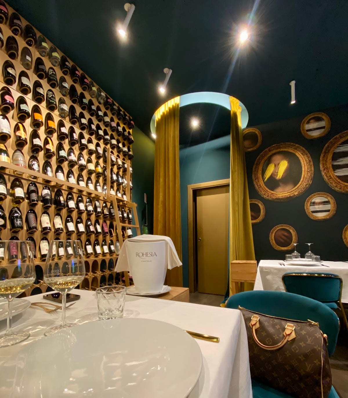 Ristorante Via Mandara - Seafood — ambiente