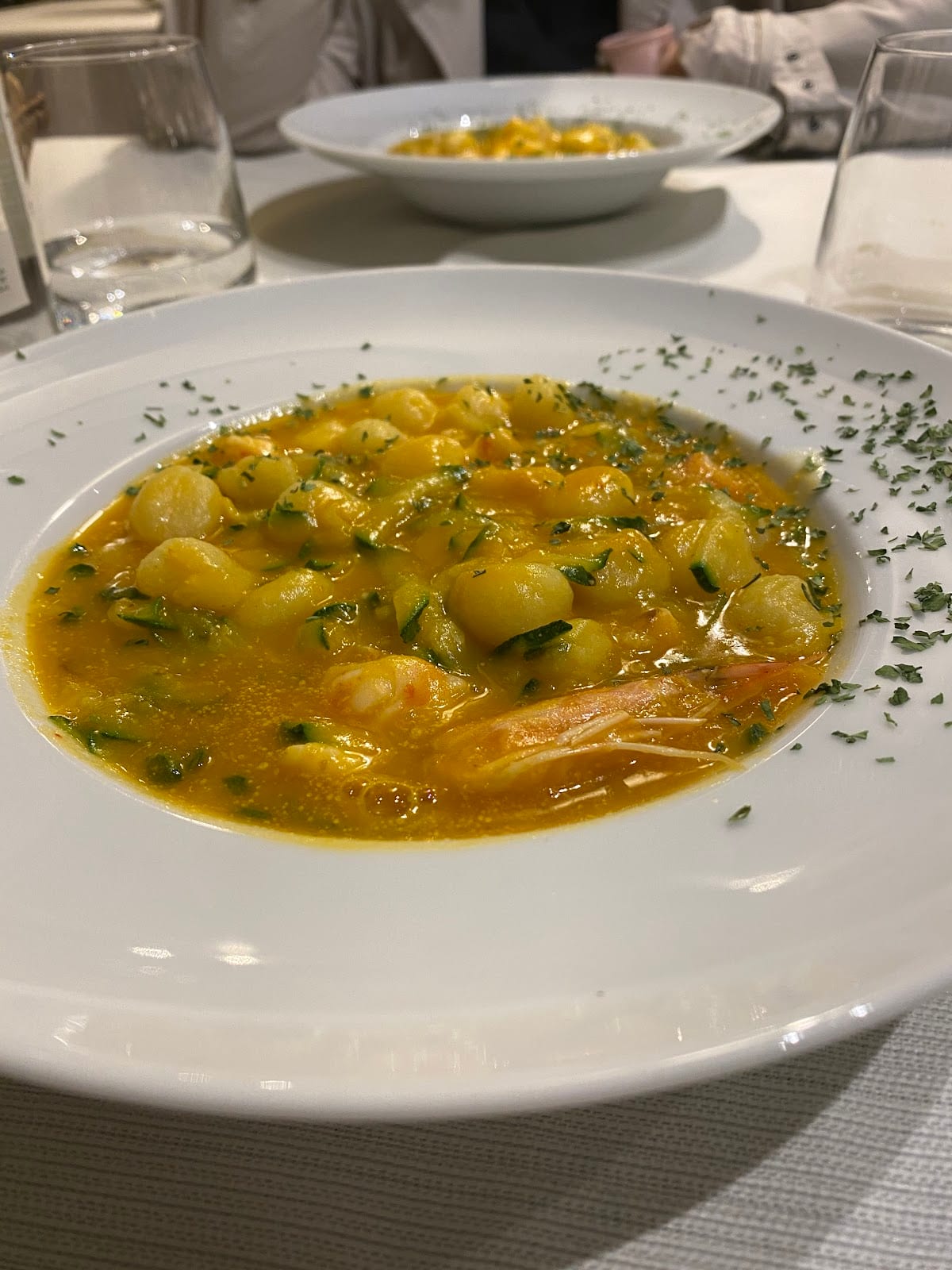 Gnocchi gamberi e zucchine